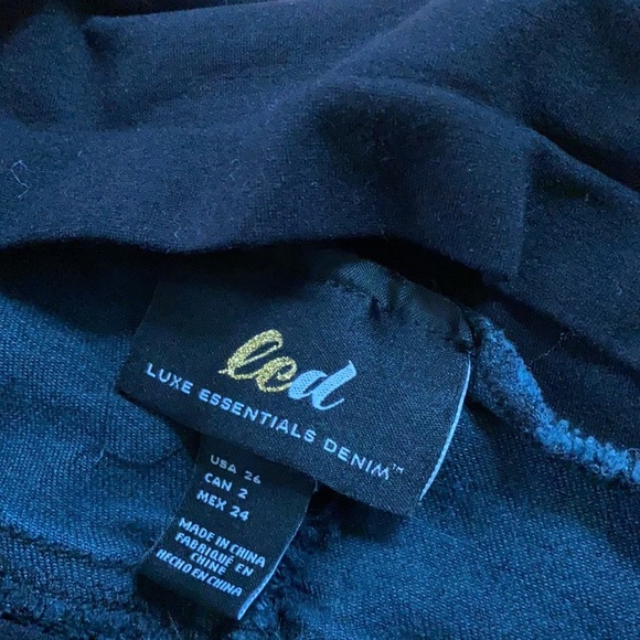 LED 26‎ maternity - Picture 3 of 6